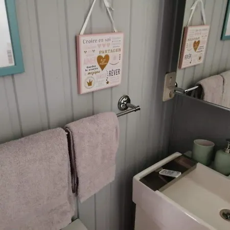 Le Jardin D'eugenie A En Pleine Nature Lits Fait A L'arrivee Апартаменты *